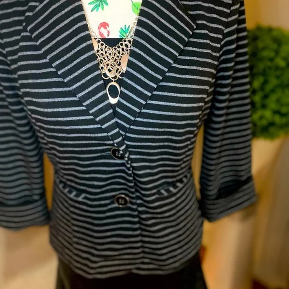 Cynthia Rowley blazer, size S. - Picture 2 of 8